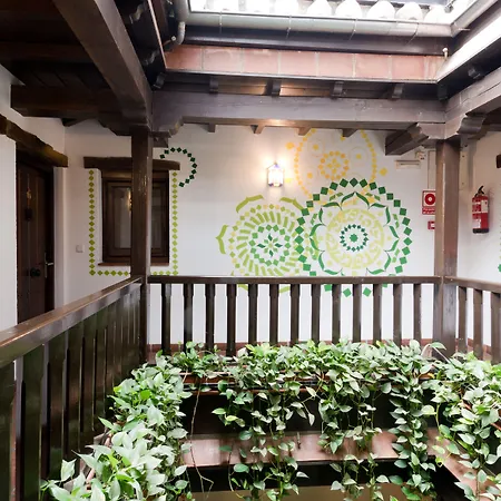 Oasis Backpackers' Hostel Granada-2